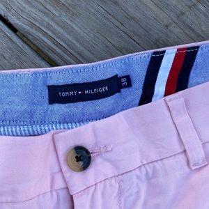 Men’s Pink Tommy Hilfiger Polo Shorts!🩳